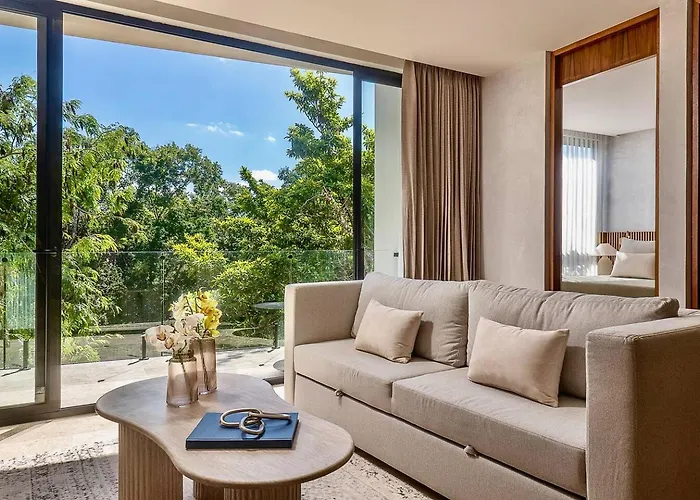 Narai 2br Rooftop Pool & Jacuzzi Holiday home *