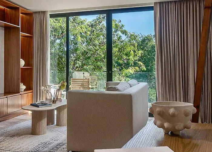 Holiday home Narai 2br Rooftop Pool & Jacuzzi *